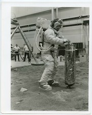 NASA Apollo Astronaut in simulation program, 1969, NASA, n84
