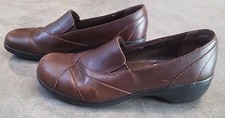 Clarks Women's "Blackberry" Brown Leather Slip On Loafers Shoes Office Size 7M