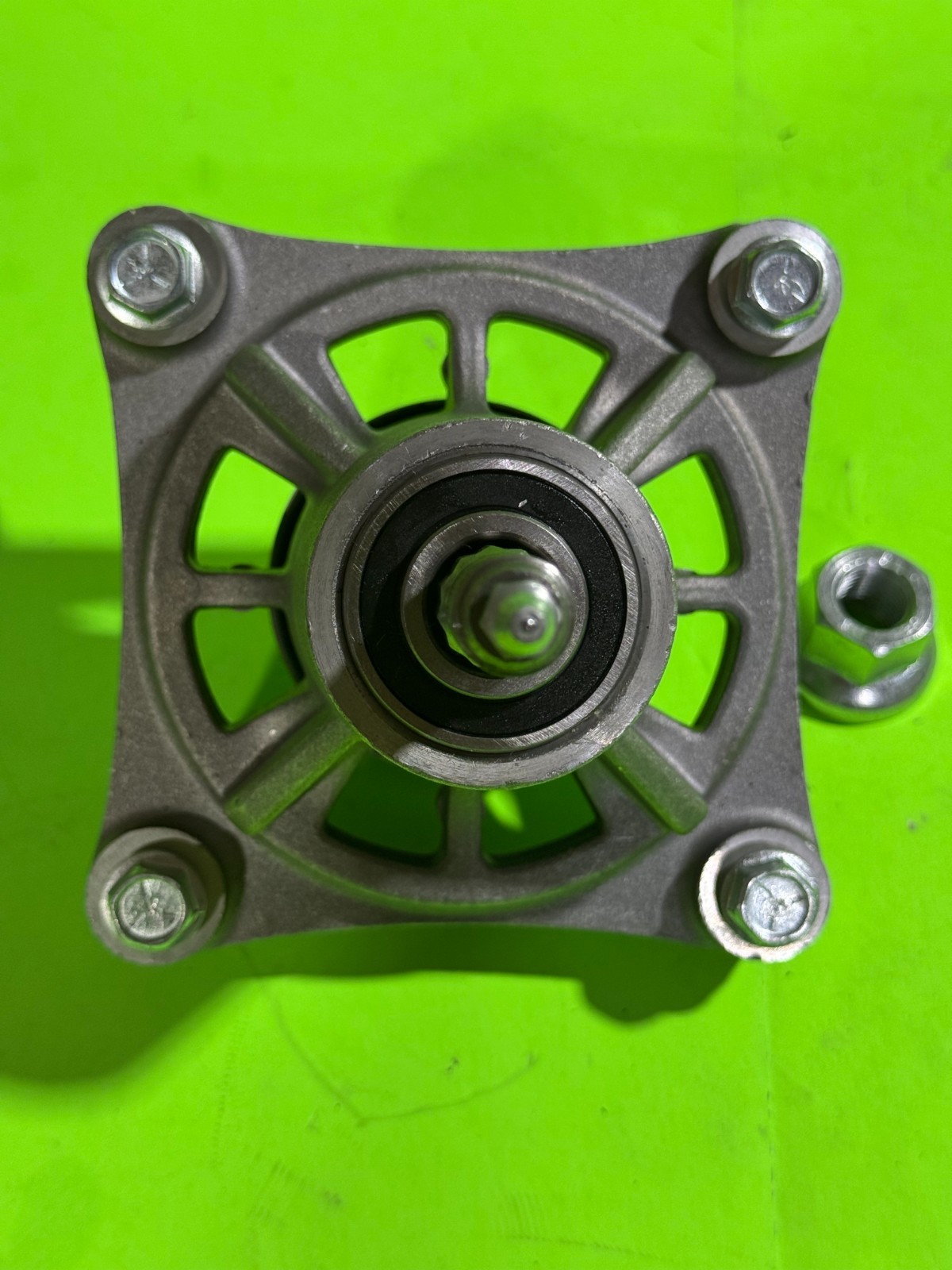 Husqvarna Z142 Deck Rebuild Kit – Mulching Blades, Spindles, Belt & Pulleys