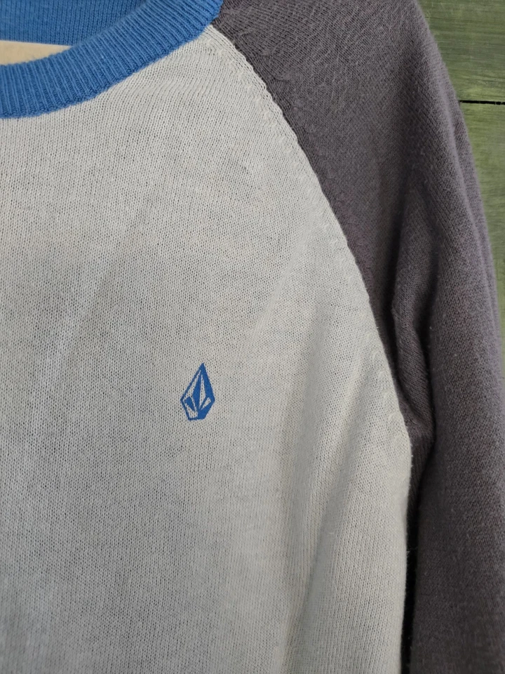 Boys Size 12/14 Volcom Blue Reversible Sweater - Image 2 of 4