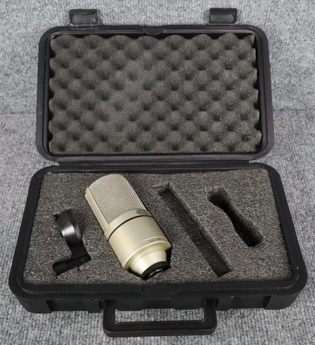 MXL 990 Condenser Microphone w/ case