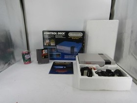 1985 Rare Nintendo NES Control Deck Console W Games Bundle Nintendo Box