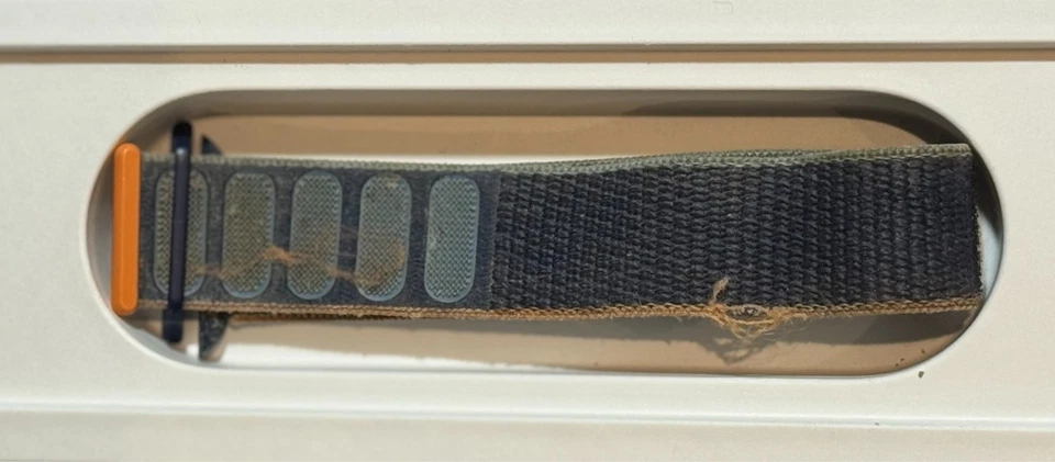 Apple Watch SE A2353 40MM Silver Aluminum - Image 4 of 4