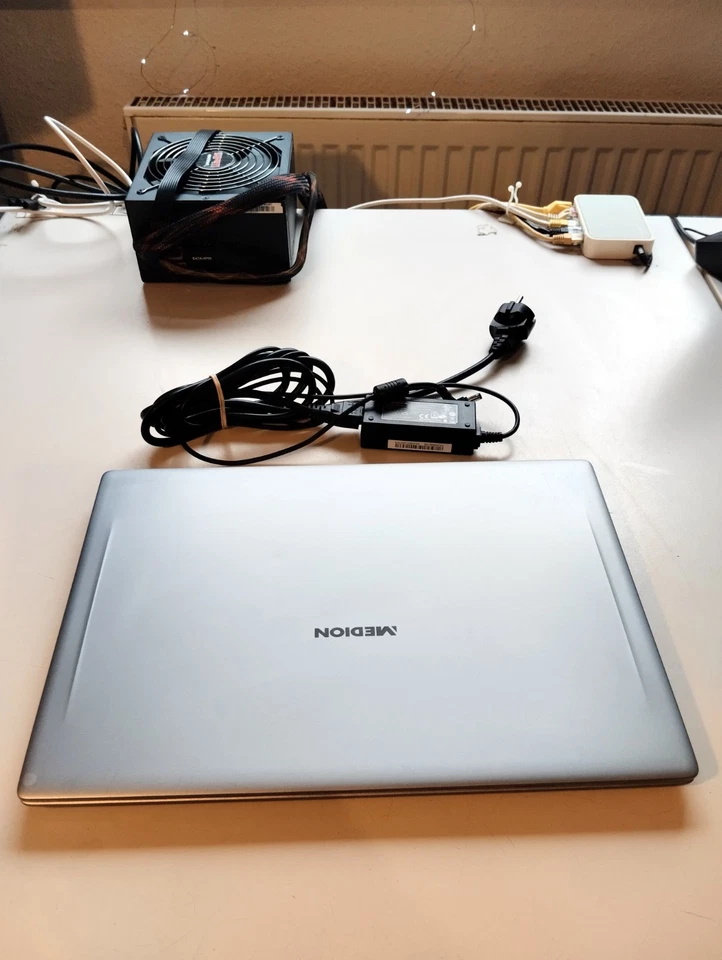 Medion S6445 – Intel I5 4(8)x1,60GHz – 8GB RAM – 1 TB SSD - Bild 3 von 4