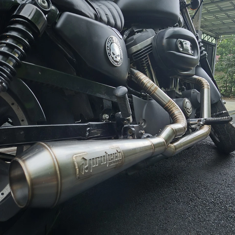 2012 Harley-Davidson Sportster 1200 Exhaust  - Image 2 of 4