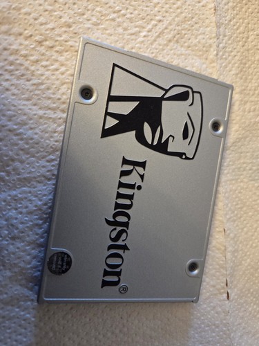 Kingston SSDNow UV400 240GB SSD 2,5" SATA III SUV400S37/240G Interne Festplatte