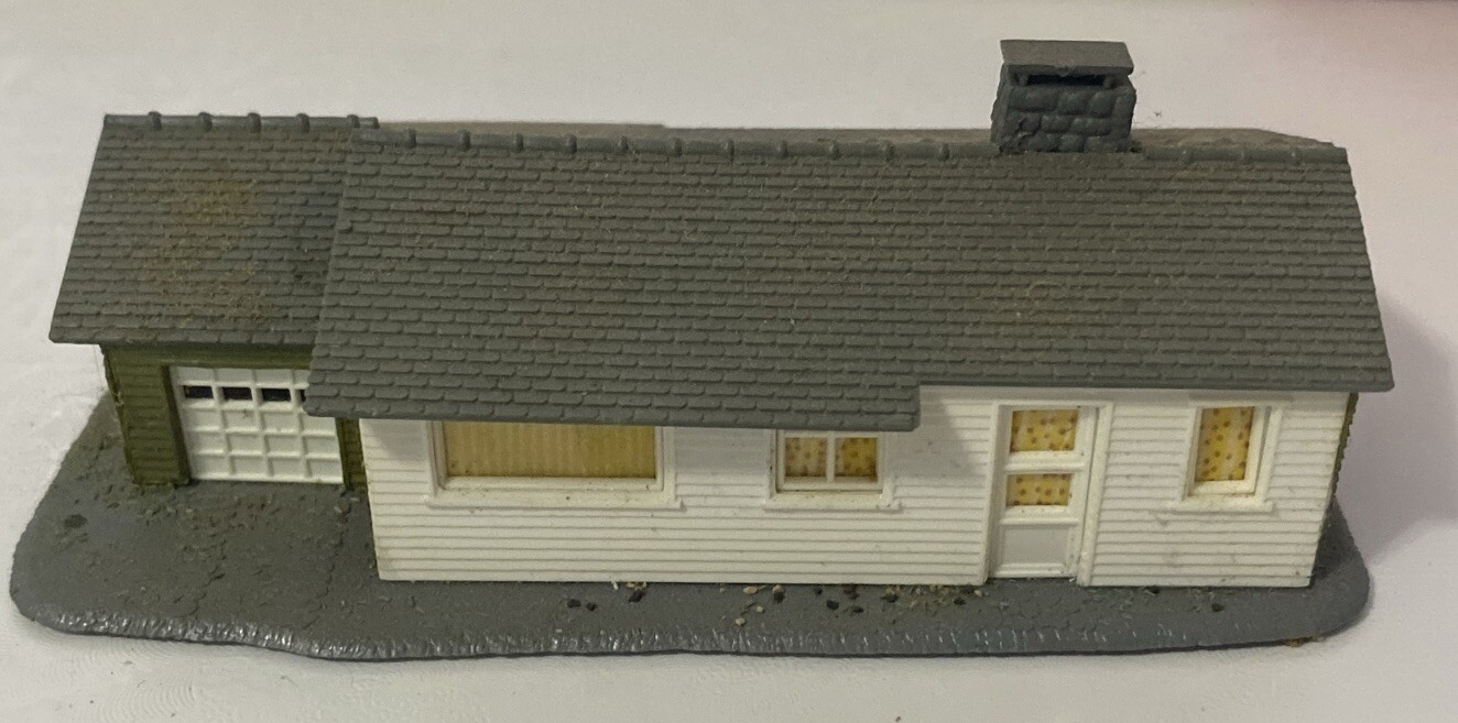 Picture 1 of 6