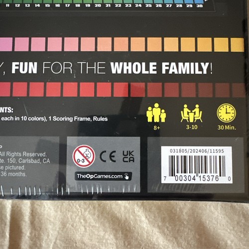 HUES and CUES - Vibrant Color Guessing Board Game for 3-10 Players Ages 8+ - Picture 5 of 13