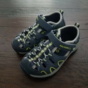 merrell sandals closed toe