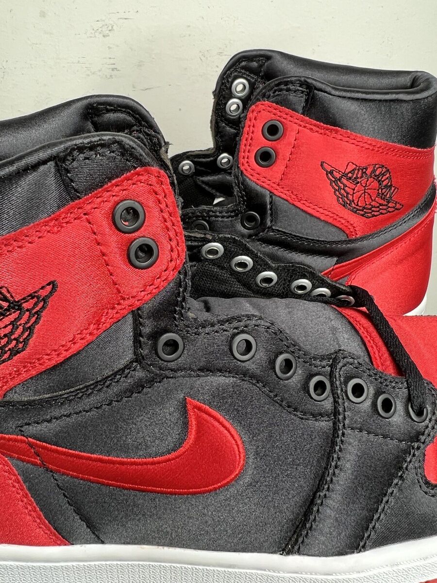 Nike Air Jordan 1 Retro High OG Satin Banned (Numbered) 10.5 Nike Air Jordan 1 Retro High OG Satin Banned (Numbered) 10.5