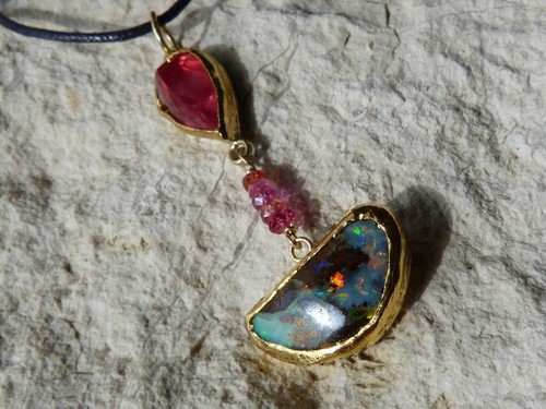 Pendant, or18/24 CT, Silver, Opal Boulder - Australia, Spinel, Sapphires, - Picture 3 of 24