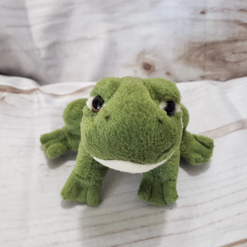 K&M Green Frog Plush Stuffed Animal Realistic No Sound 5.5 Inch 2003 - Image 2 of 4