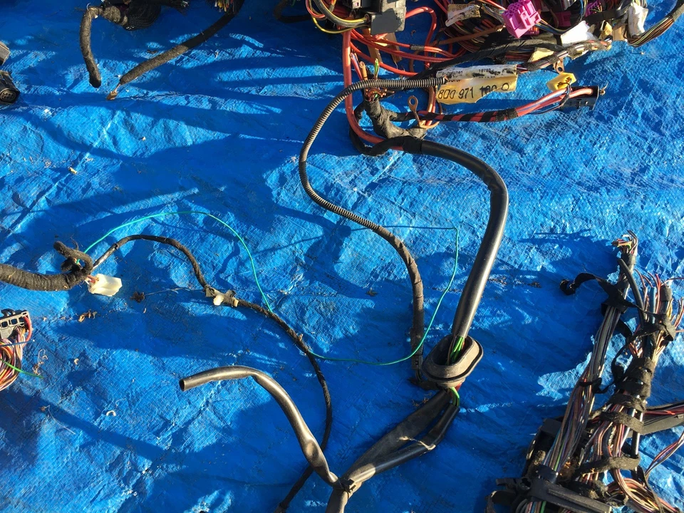 ARNÉS DE CABLEADO AUDI A4 B5 V6 CABLE CERDO TAPÓN COLA INTERIOR CUERPO MOTOR SECCIÓN CORTE Foto 3 de 4