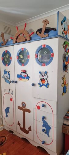 kids furniture ,wardrobe,bedside table,toybox,bookshelf - Picture 2 of 11