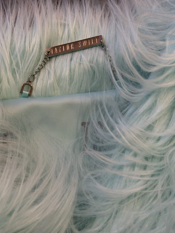 New Taylor Swift Life Showgirl Green Faux Fur Jacket Sequin Dress Coat XL / 2XL - Image 3 of 4