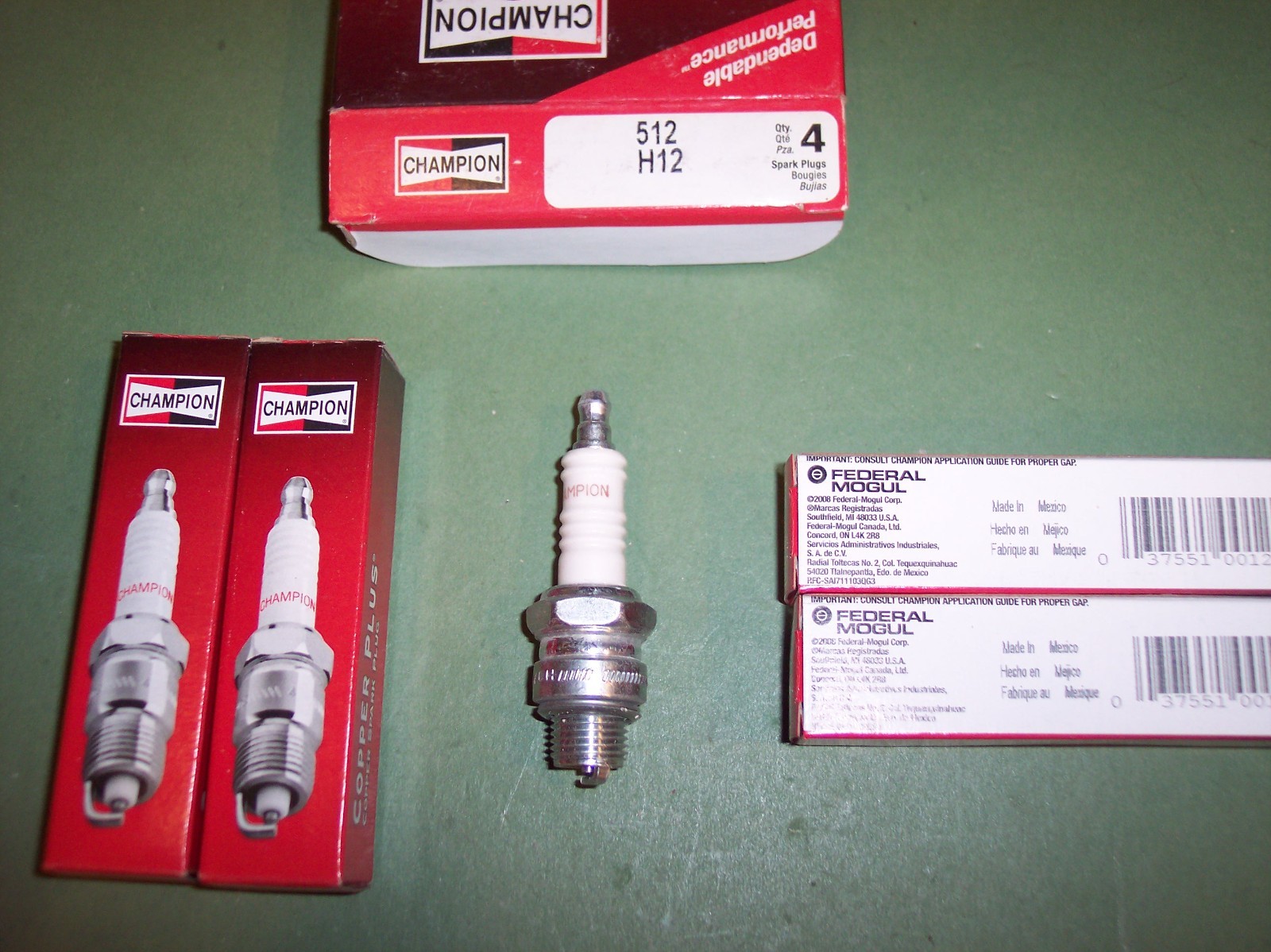 Champion Copper Plus Spark Plug # 512 - H12 Lot of 4 Plugs