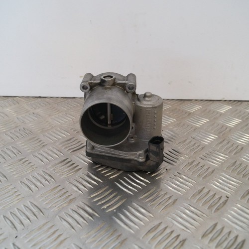 Volkswagen Tiguan 1.4 Benzindrosselklappengehäuse 03C133062S 2011