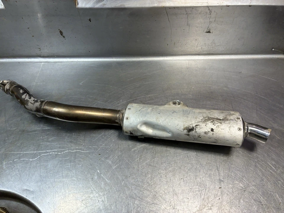 Yamaha YZ450F 2004 OEM silenciador escape silenciador tubo antideslizante Foto 3 de 4
