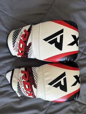 Brand New RDX Gloves Black/Red Size Medium