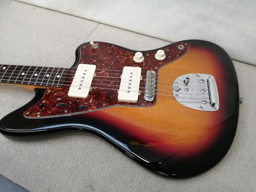 FENDER USA AMERICAN VINTAGE 62 JAZZMASTER Used Electric Gutiar - Picture 2 of 11