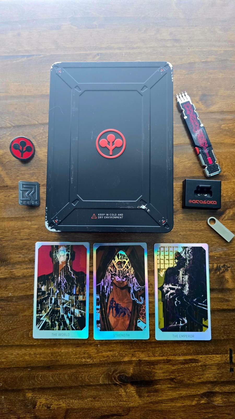 CYBERPUNK 2077 5TH ANNIVERSARY COLLECTOR’S SET (W/PC/STEAM CODE)