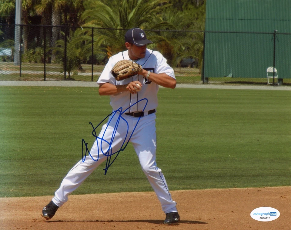 Foto 8x10 firmada por Nick Castellanos autografiada por Tigers Phillies certificado por el certificado ACO Foto 2 de 2