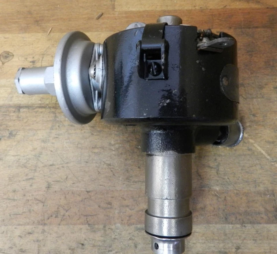 Chrysler Royal C16 1937-38, C18 3,6 L, 4,0 L 6 cilindros reconstruido distribuidor IGS-4010C Foto 2 de 4