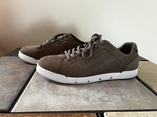 world balance casual shoes for men