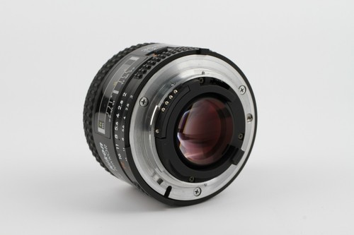 Nikon AF Nikkor 35mm F/2 Wide Angle lens From Japan [Exc #538A - Picture 8 of 13