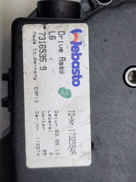 Mercedes Benz C63 AMG 2010 techo corredizo motor Foto 4 de 4