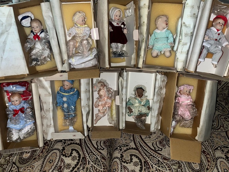 Yolanda Bellows  10  Dolls Mint in Box Miniature 6”  Picture Perfect Babies