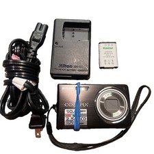 Nikon COOLPIX S550 Digital Black Camera 10.0MP 5x Optical Zoom CCD READ