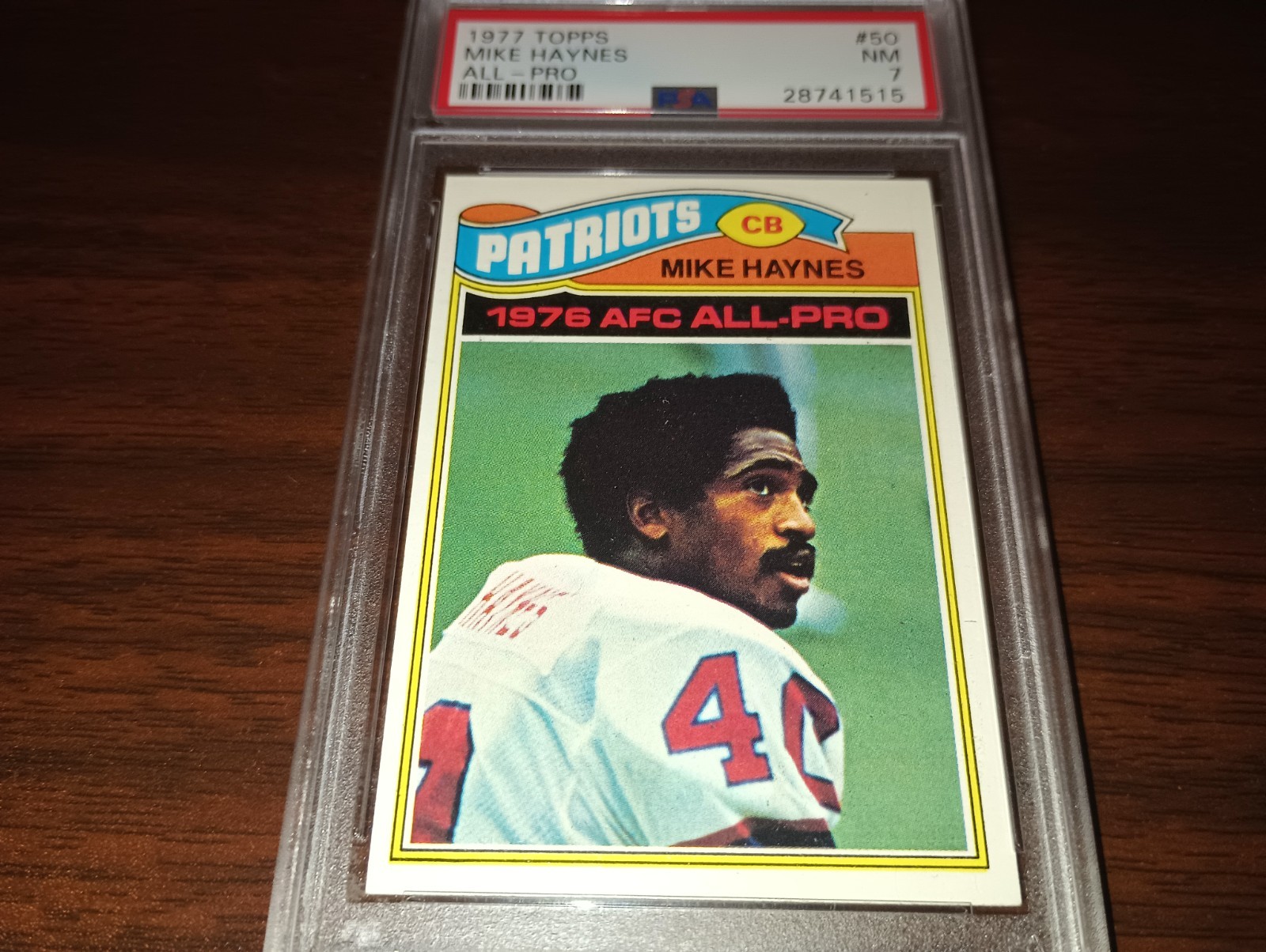 1977 Topps Football #50 Mike Haynes RC PSA 7 NM Patriots