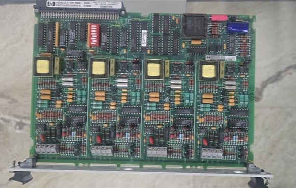 HP E1328A 4-channel D/A Converter E1328-66511 -35P