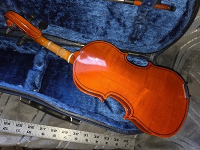 Kiso Suzuki model 7 size 1/10 violin, Japan 1981, with case & bow