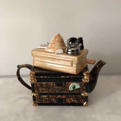 SWINESIDE CERAMICS African Safari Trunk Teapot Made in England 7”x