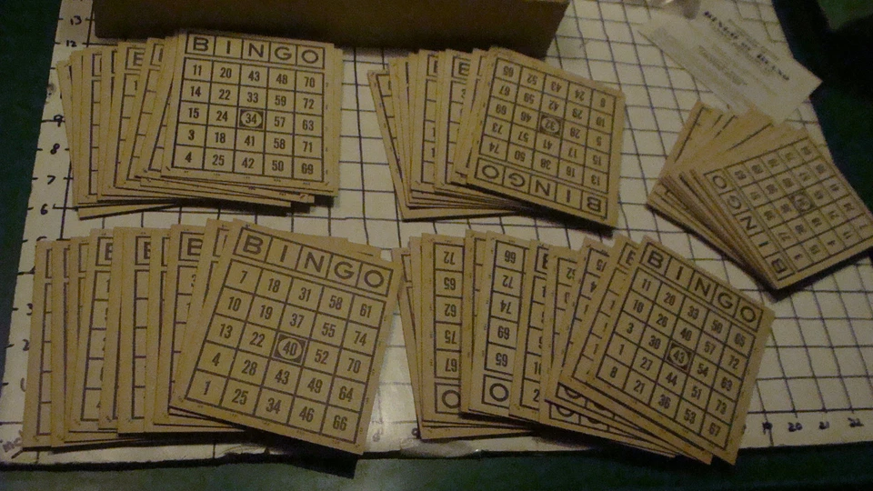 Juego de 51 cartas dobles vintage original - 1933 Bingo o BEANO, PARKER BROTHERS  Foto 4 de 4