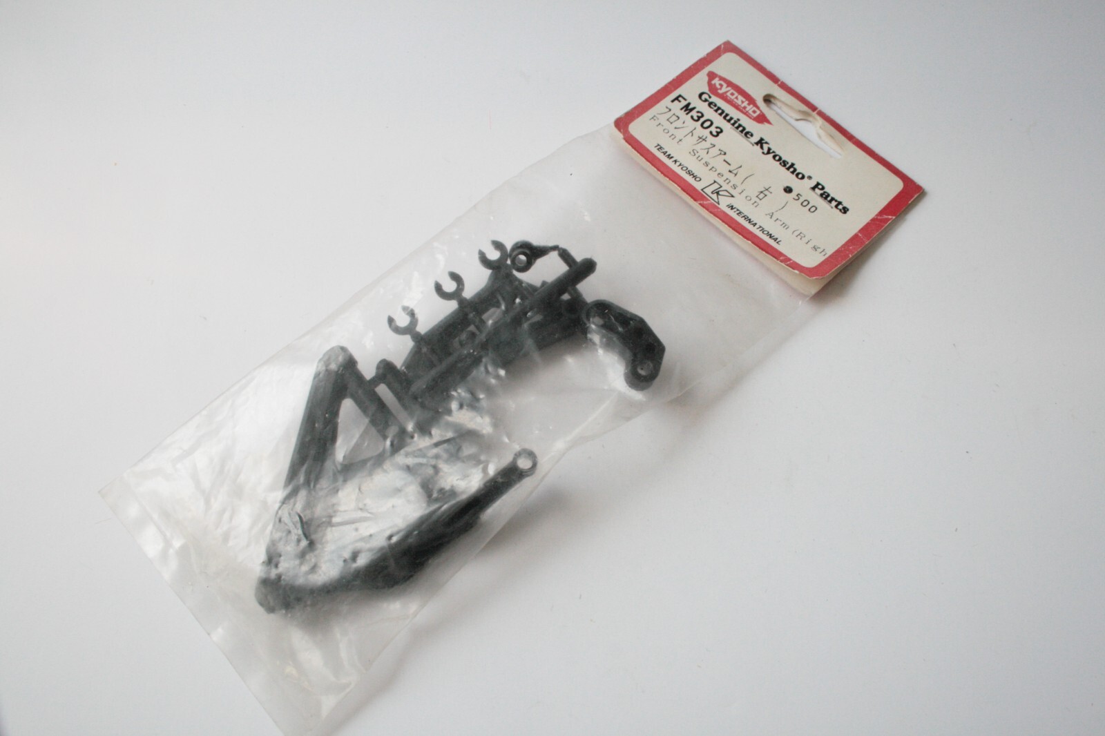 Kyosho Evolva Front Suspension Arm Right - FM303
