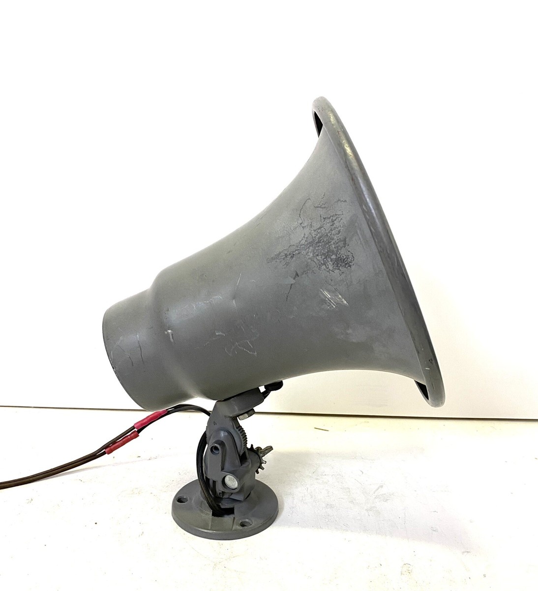 Ancien haut parleur vintage pas tester 16,5 cm largeur 11 cm