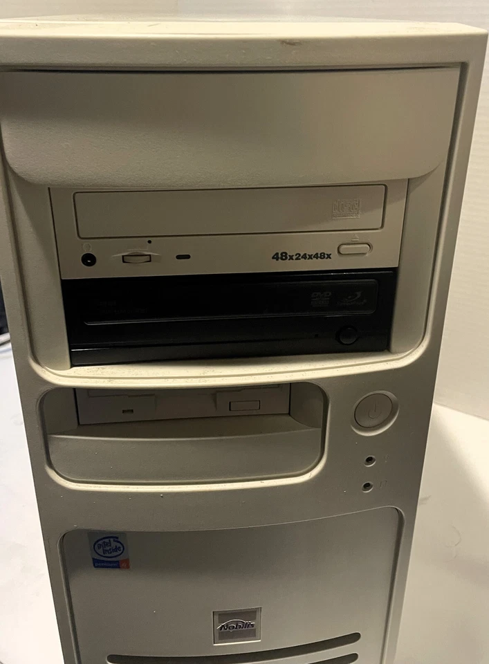 Nobilis Custom Desktop PC (Intel Core 2 Quad Q6600 2.4GHz 4GB NO HDD) Works! - Image 2 of 4