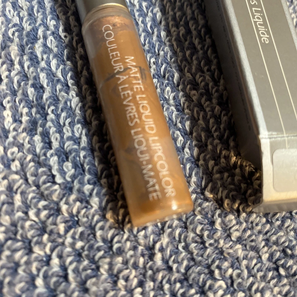 Prescriptives Paints Liquid Lip color Champagne 01 - Image 4 of 4