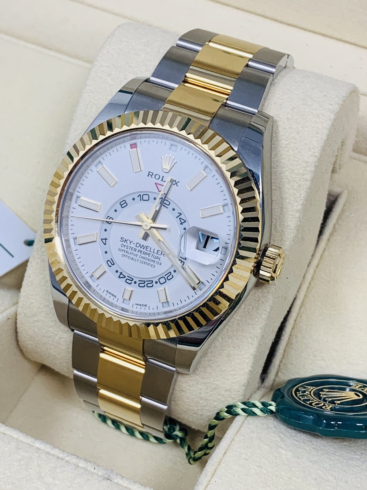 Rolex Sky Dweller 42mm Two-Tone White Dial Ref. 326933 image 3