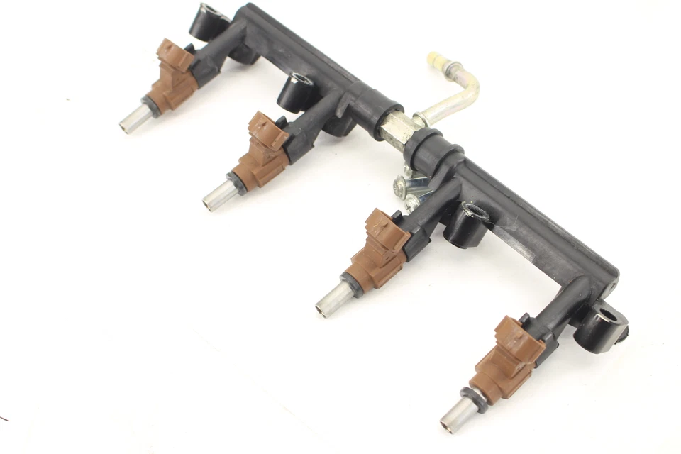 Suzuki GSXR600 2015 OEM inyector de combustible principal boquilla de gas pernos de tubería Foto 3 de 4