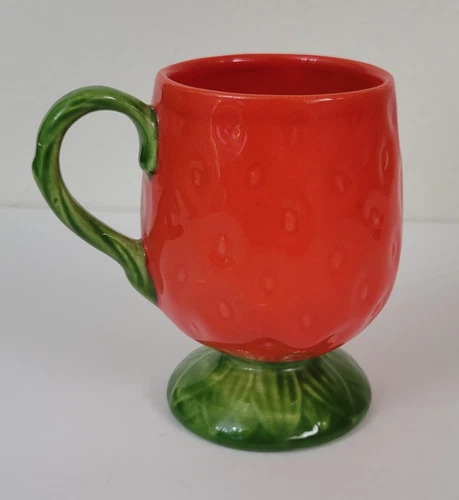 Vintage Metlox Strawberry Mug Cup California