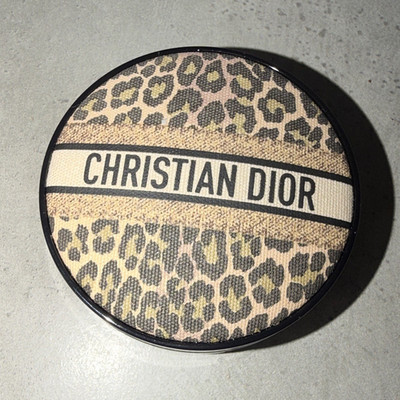 Christian Dior Kissen Kompakt Etui mit Spiegel & Puff Applikator & Foundation