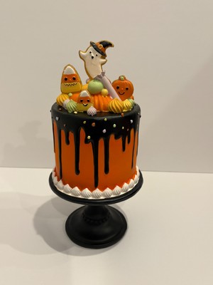 Halloween Faux Cake On Pedestal w/ Spooky Gingerbread Cookie Toppers 13'' NEW!