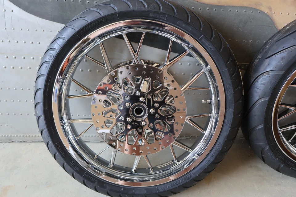 NUEVO JUEGO DE RUEDAS HARLEY-DAVIDSON TOURING CROMO PRODIGY PAQUETE COMPLETO CALLE Foto 3 de 4