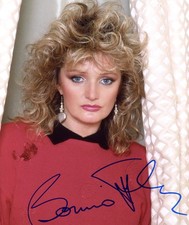 Bonnie Tyler TOP WELSH SINGER autograph, In-Person signed photo