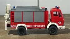 Roco Mercedes-Benz Feuerwehr Gerätefahrzeuge mit Kran, Vitrinenmodell, unbespiel