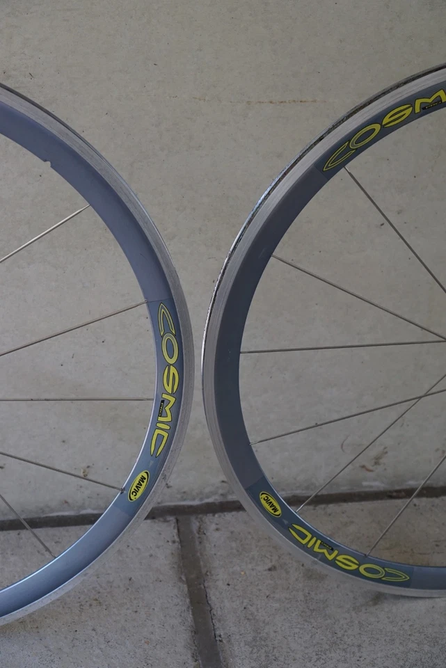 1990's Mavic Cosmic Pro High-End Shimano 8/9/10-speed Wheelset 28" Tubular OK/GC - Bild 4 von 4